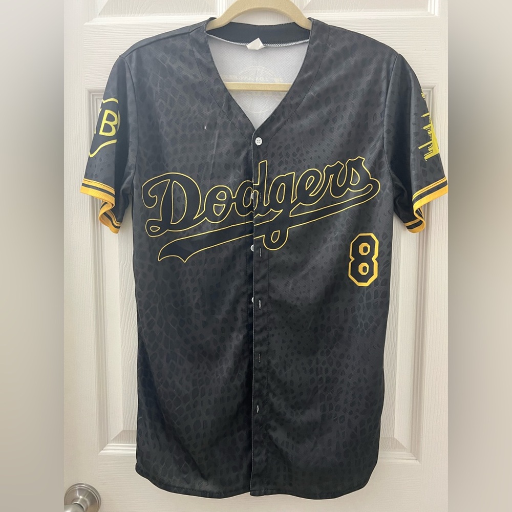 Black & Gold Button-Up Basketball Jersey #24 – Size Medium